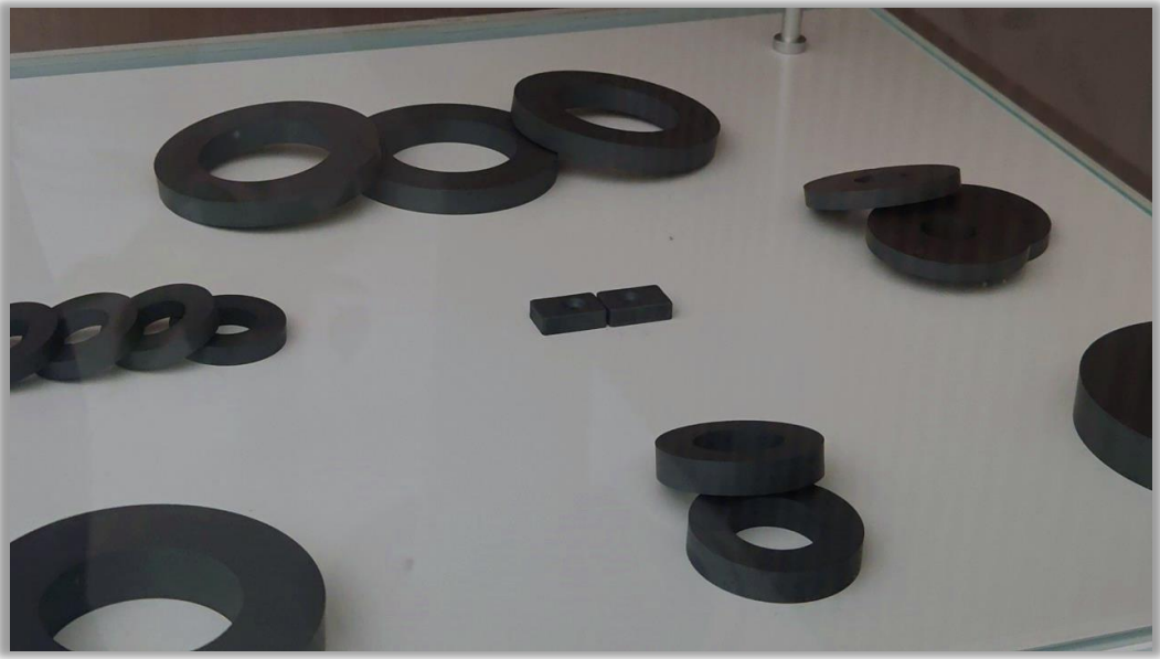 Ferrite magnets in various shapes from AAL Global Solutions